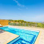 Villa Europe Ena