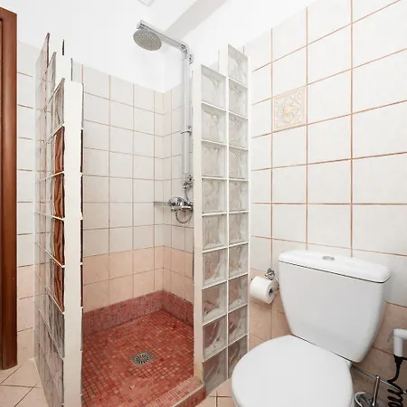 Vila Europe Ena *